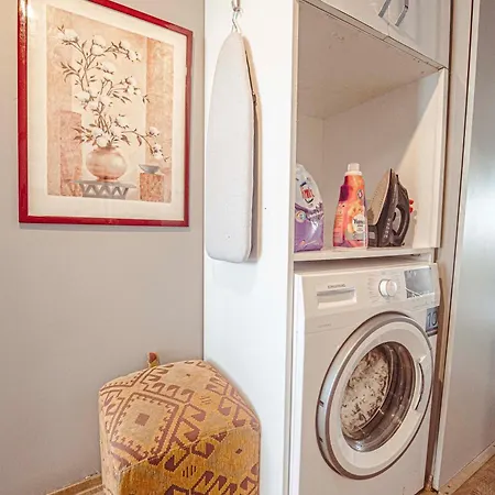 Apartman A Cozy, Quiet With Great View In Center Isztambul