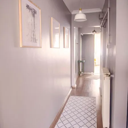 A Cozy, Quiet With Great View In Center Istanbulská provincie